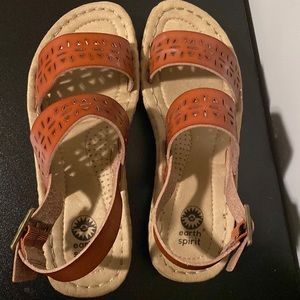 Earth Spirit* super comfy rust colored sandals, like new!!!